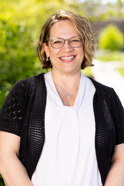 Hope Sweeney Headshot