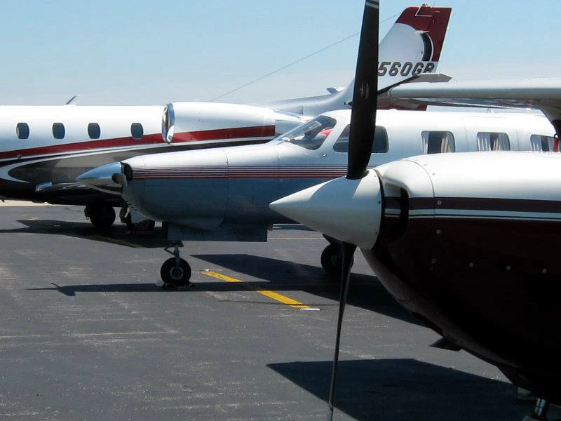 a closeup view of multiple small planes