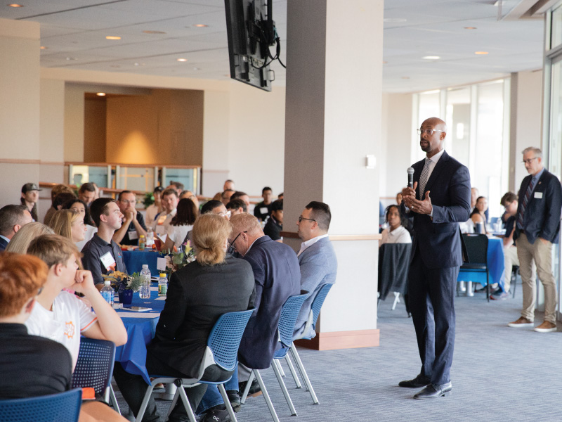 VP and Dean Ande Durojaiye speaking to attendees at the Advanced Manufacturing Workforce and Innovation Hub on Aug. 28.