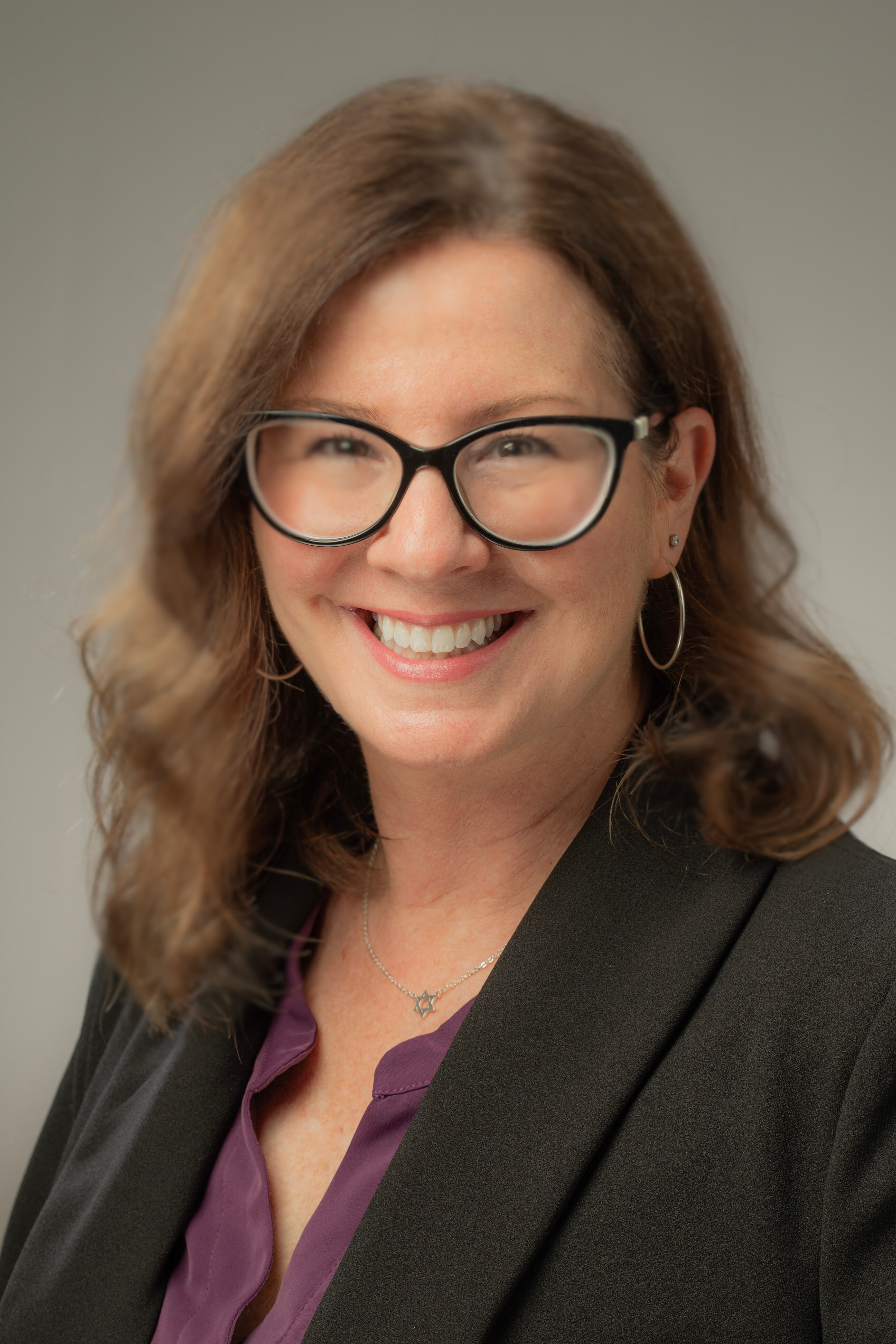 Headshot of Ellen Yezierski.