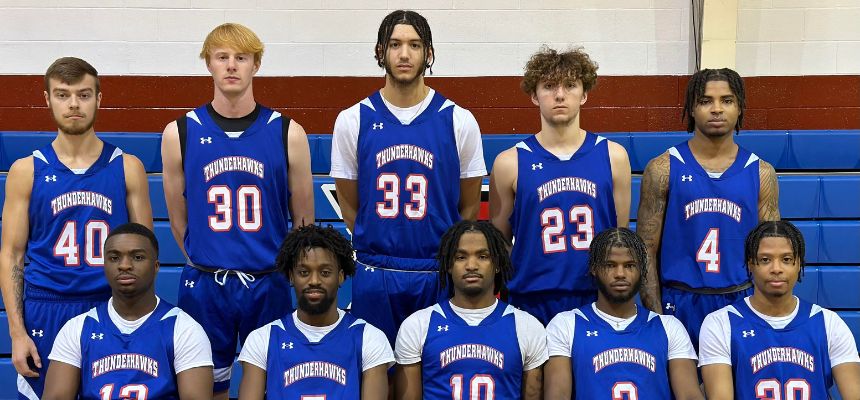 2023-24 Mens basketball team photo