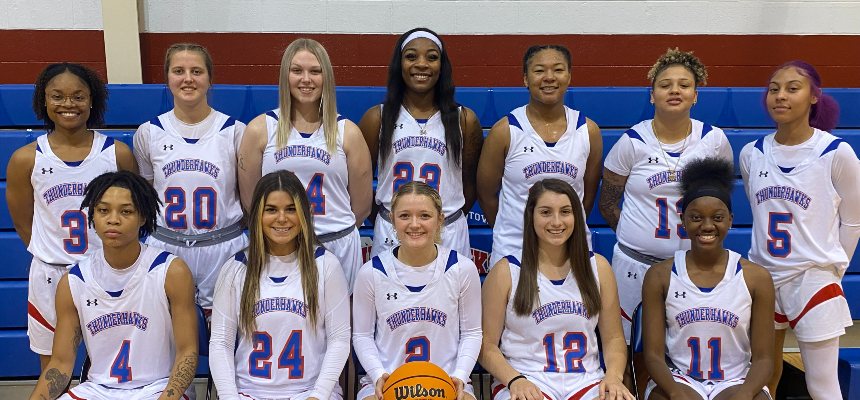 2022-23_wbb_team_860x400.jpeg