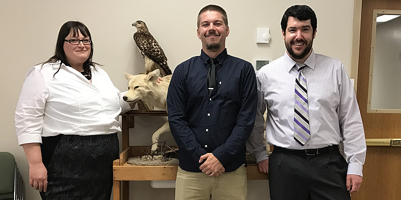 Geology undergrads pose for a photo.